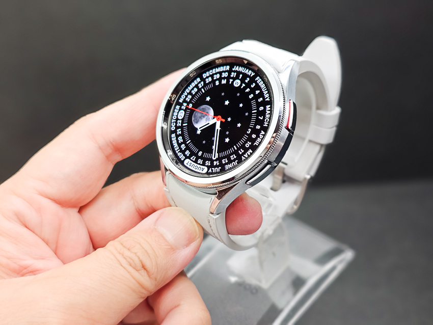 Galaxy Watch 6 Classic デザインチェック